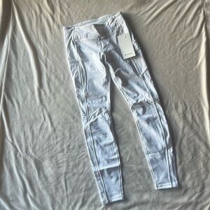 Lululemon Speed Up Tight 28”
